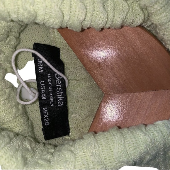 Bershka Cropped Turtleneck Sweater - Picture 8 of 8